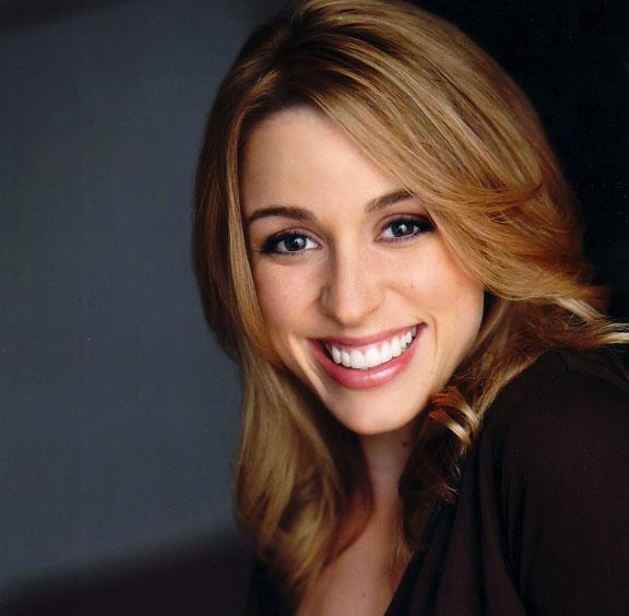 laura-bertram-headshot2